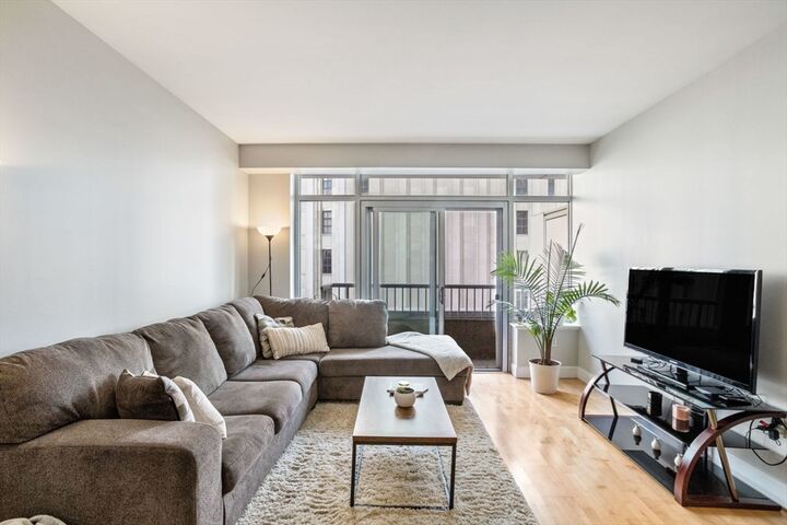 Property Photo:  10 Bowdoin St 514  MA 02114 