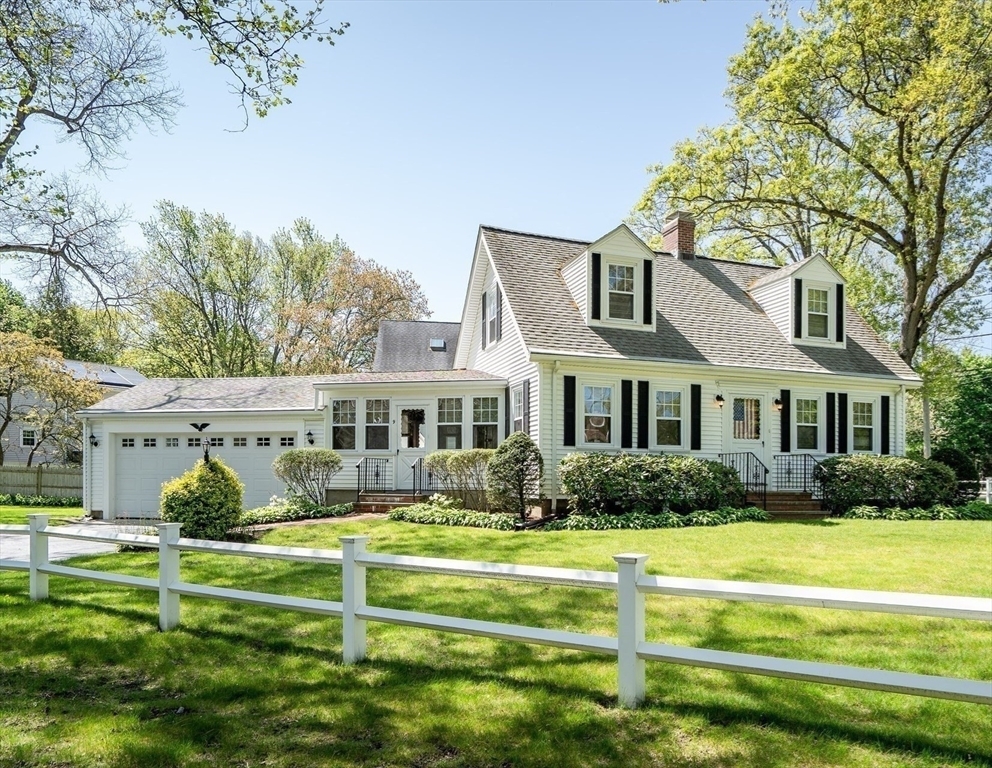 9 Farmcrest Ave  Lexington MA 02421 photo