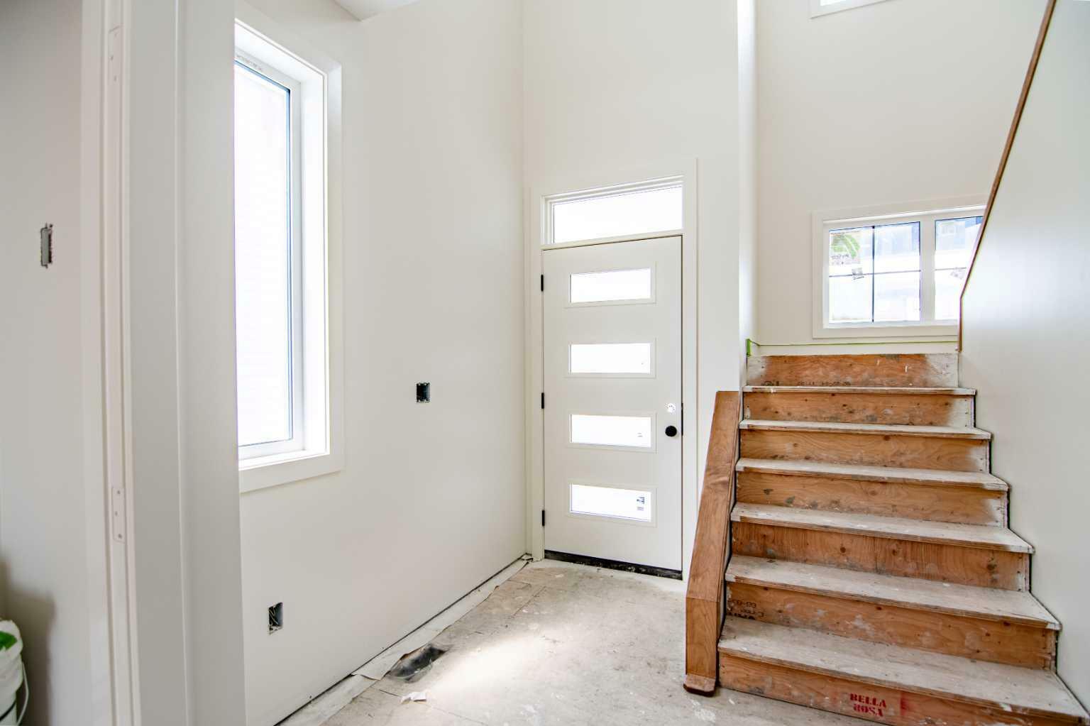 Property Photo: 39 Eaton Crescent AB T4P 3E2