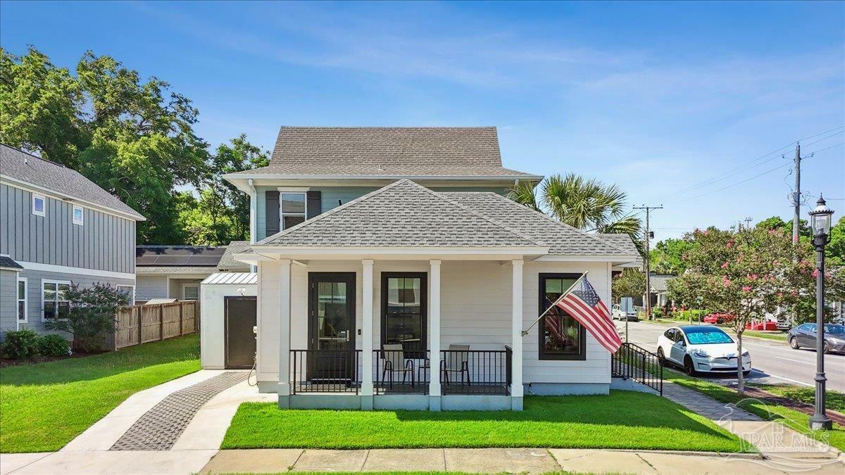 Property Photo: 501 N Alcaniz St FL 32501