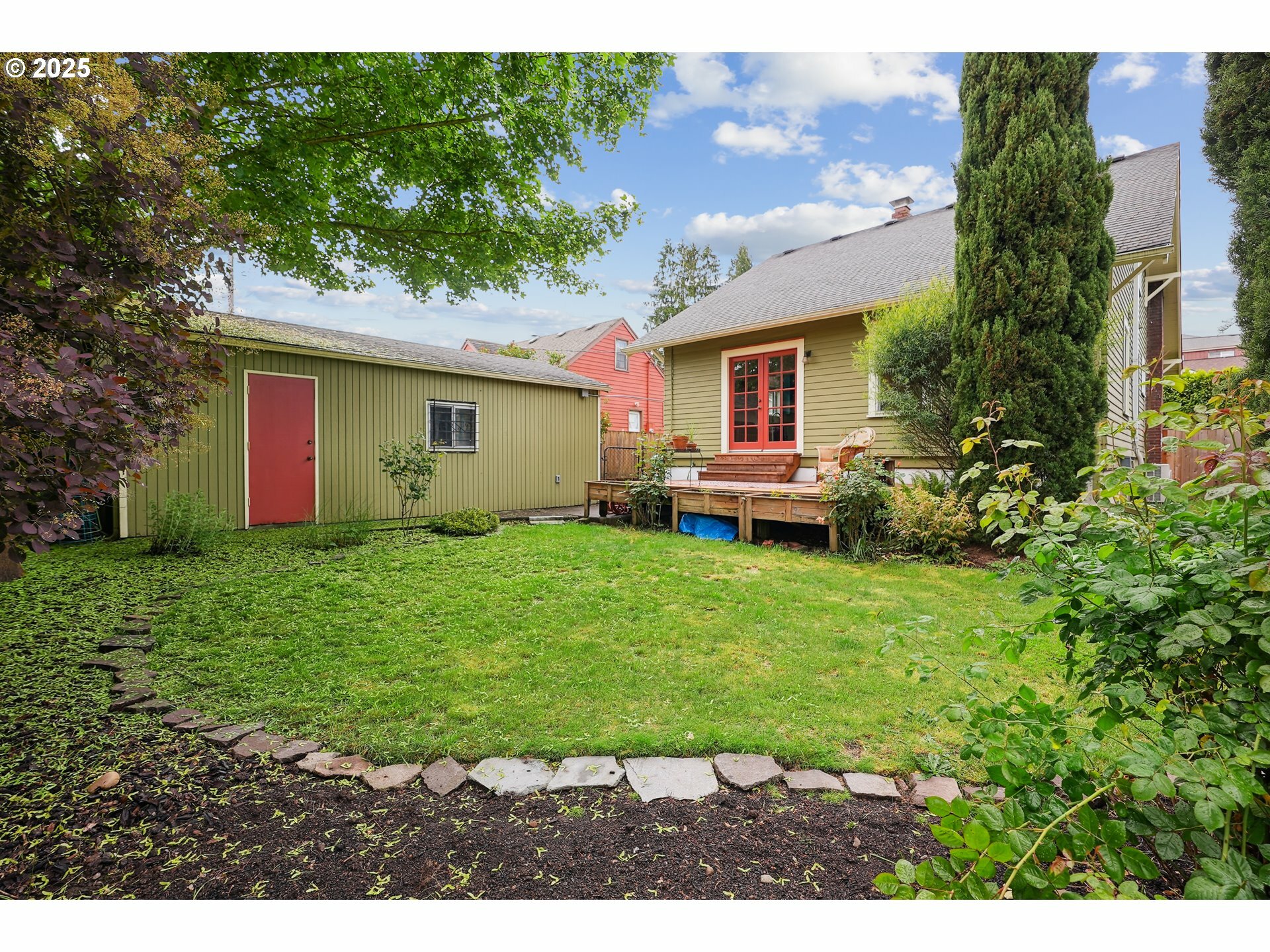 Property Photo: 6816 N Congress Ave OR 97217