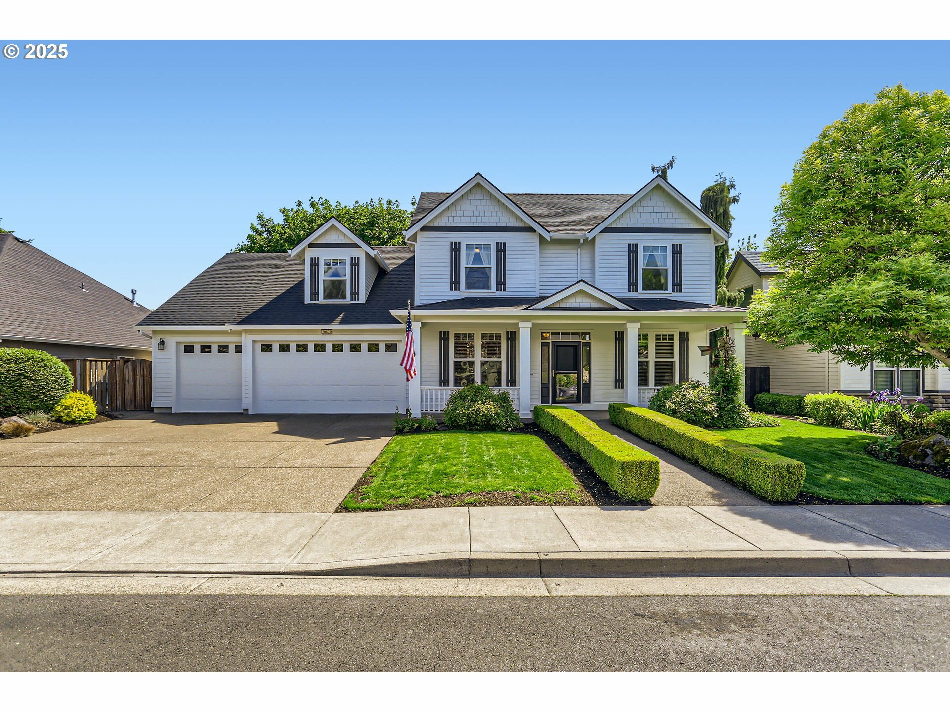 Property Photo: 20820 Yosemite St NE OR 97002