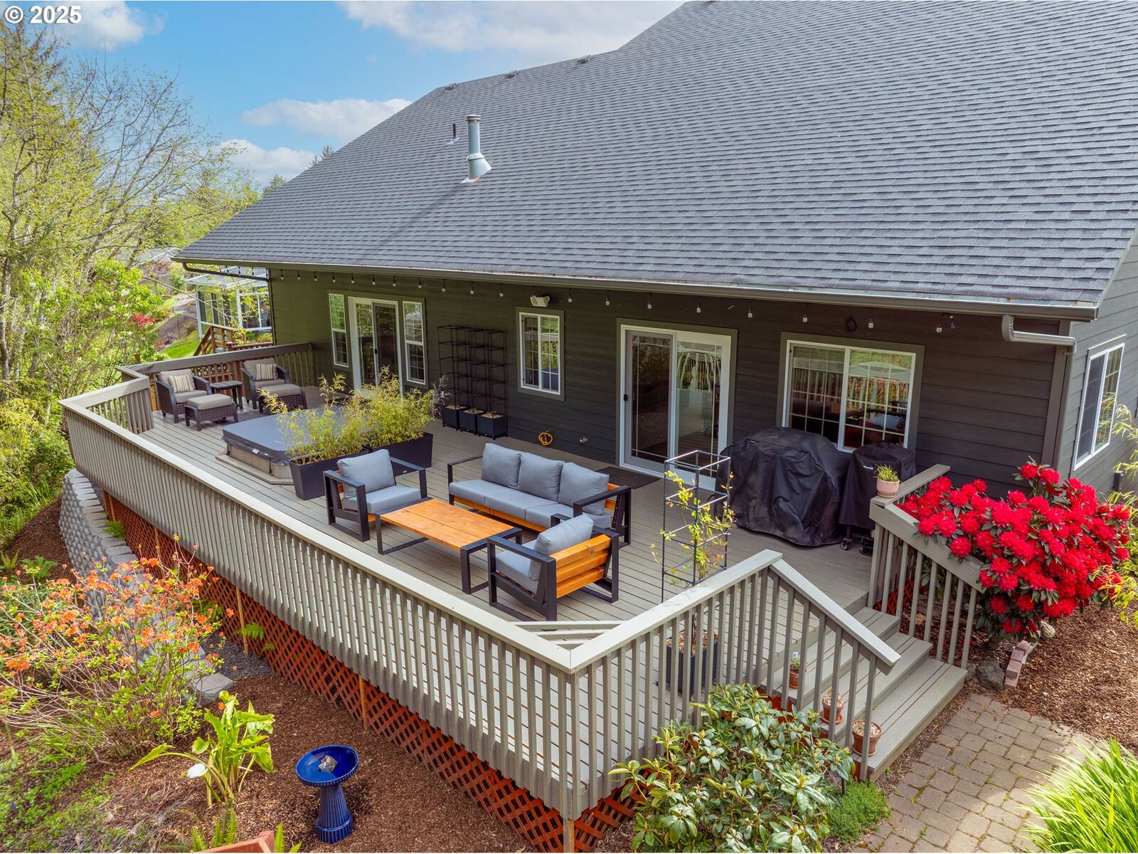 Property Photo: 169 Westwood Ct OR 97467