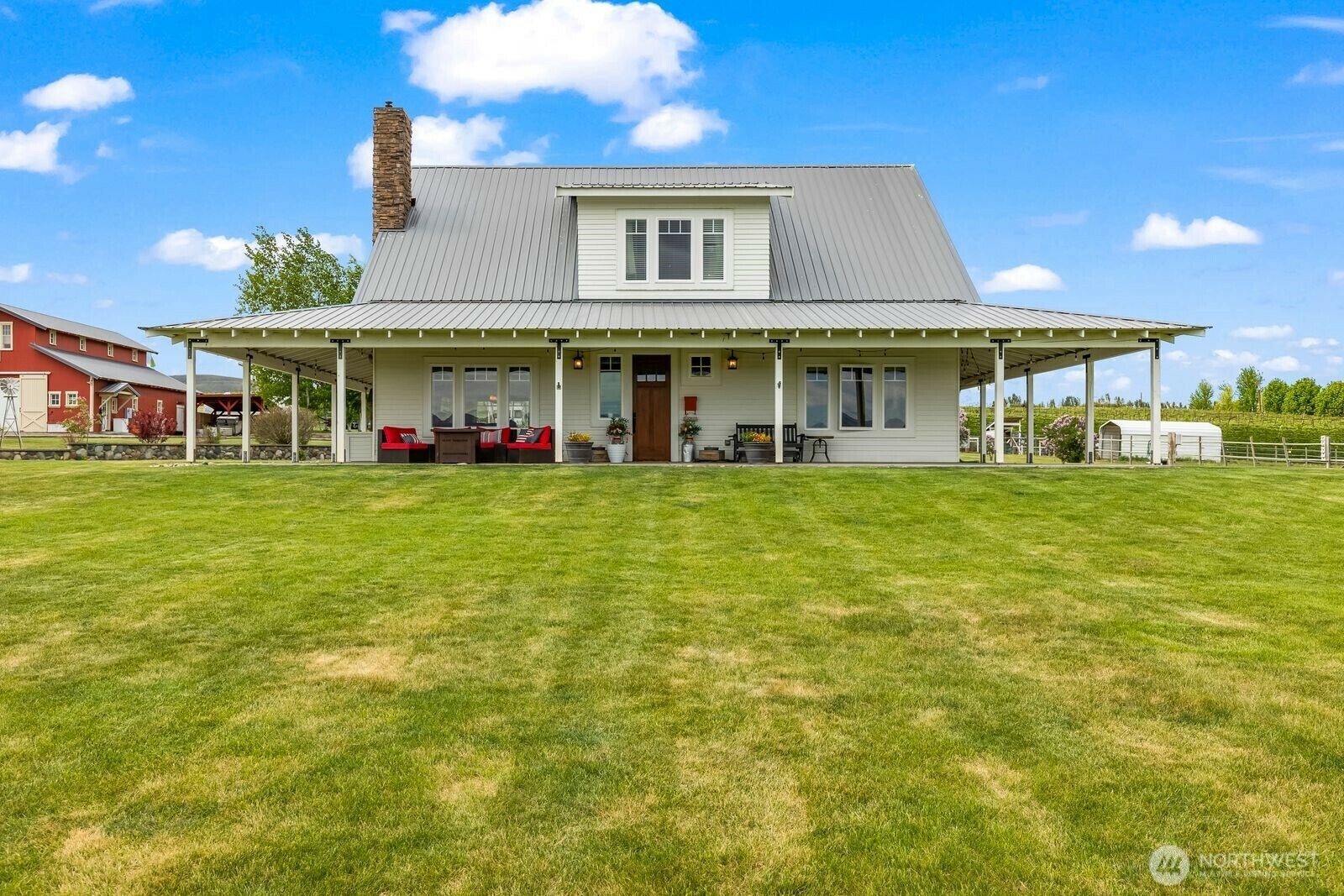 Property Photo: 181 McDowell Road WA 98926