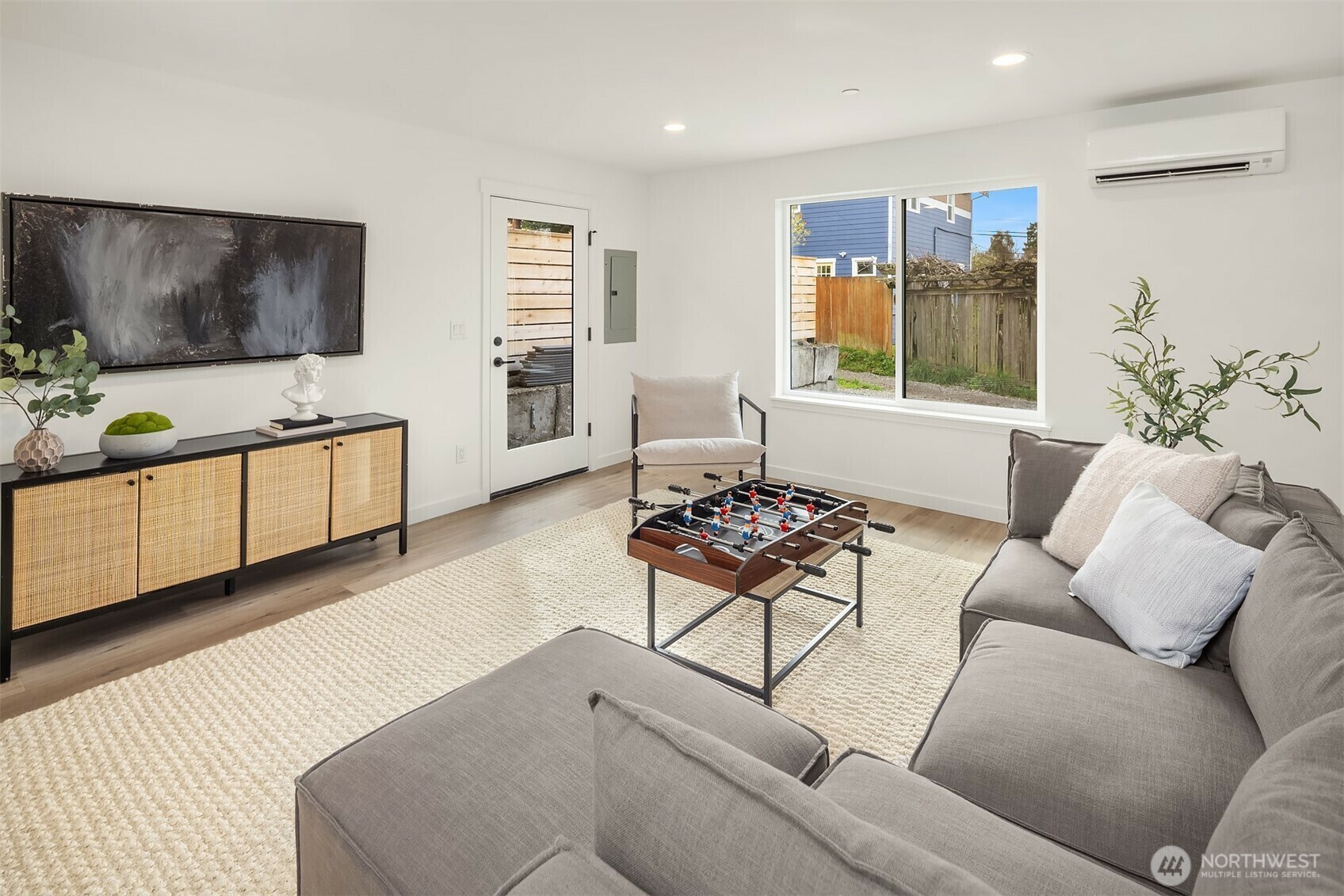 Property Photo:  335 NW 47th Street B  WA 98107 