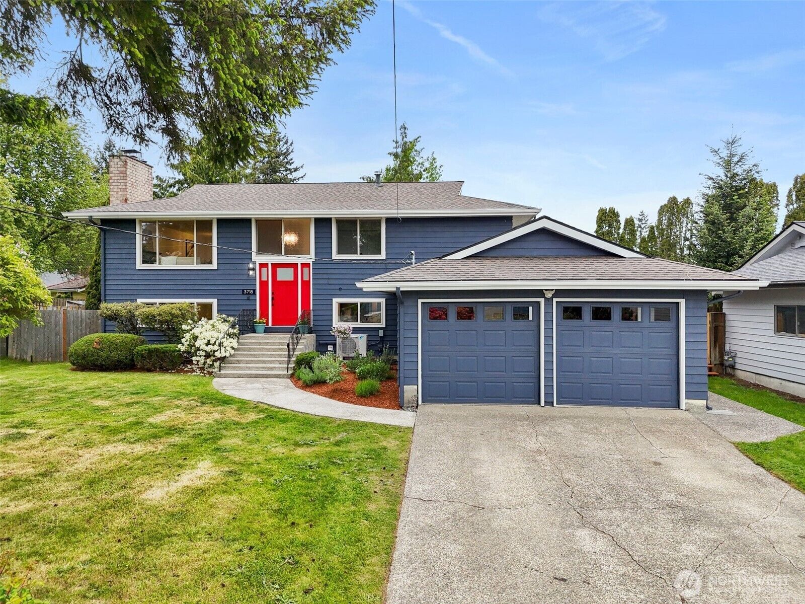Property Photo: 3718 S 268th Street WA 98032