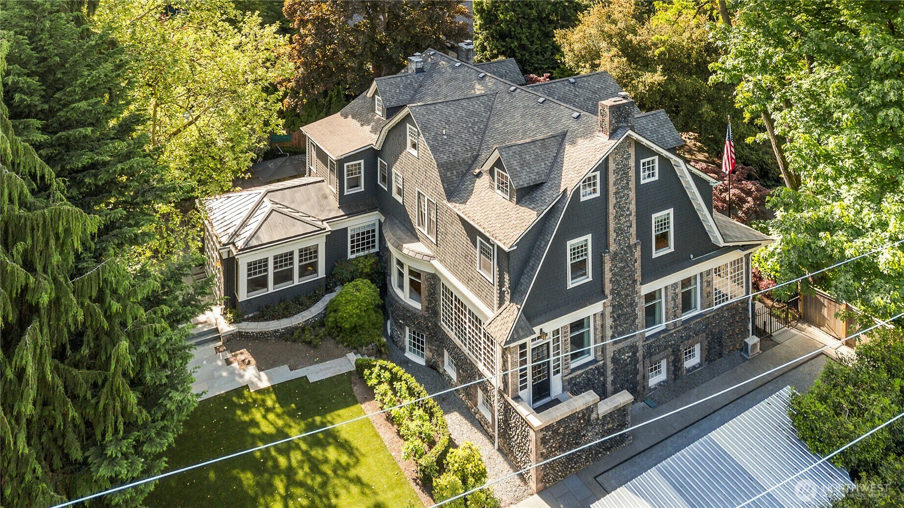Property Photo:  2161 E Interlaken Boulevard  WA 98112 