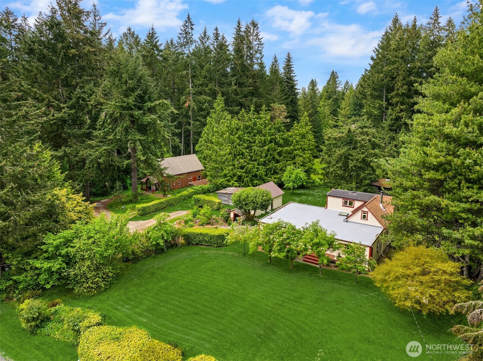6981  Island Center Road NE  Bainbridge Island WA 98110 photo