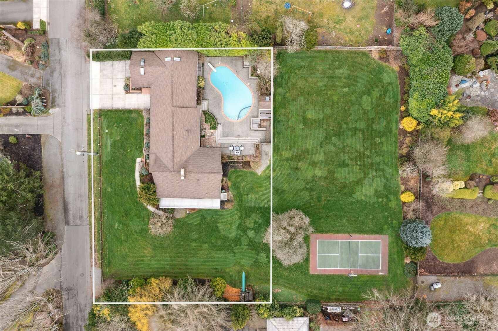 Property Photo: 12038 86th Avenue NE WA 98034