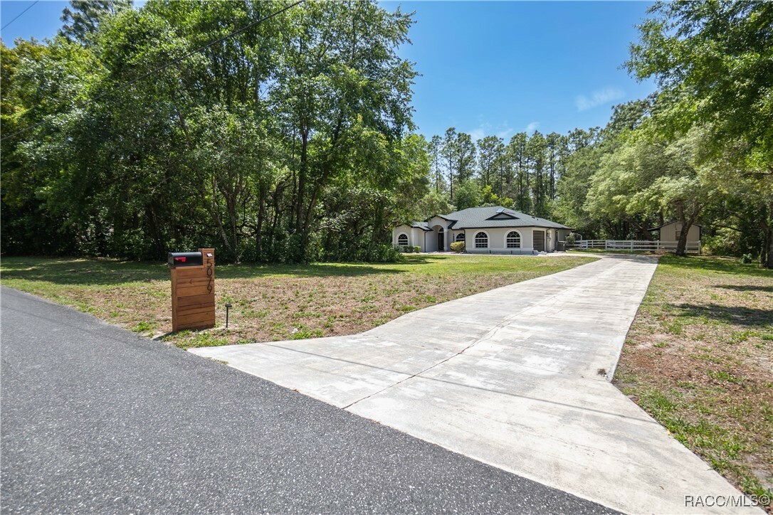 Property Photo: 5079 W Pinto Loop FL 34465