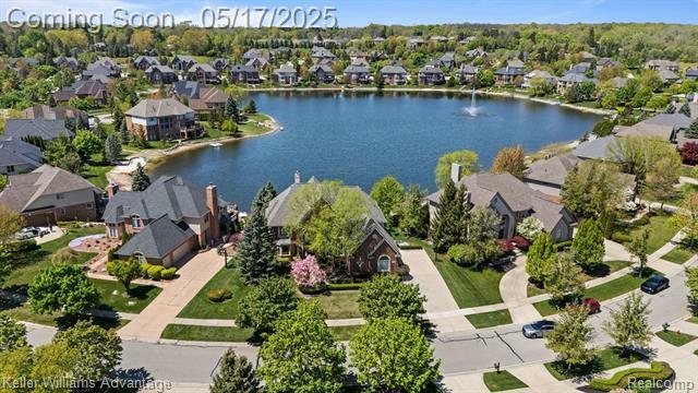Property Photo: 18503 Clairmont Circle E MI 48168