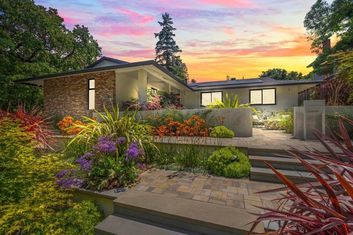Property Photo: 104 Pinta Court CA 95030