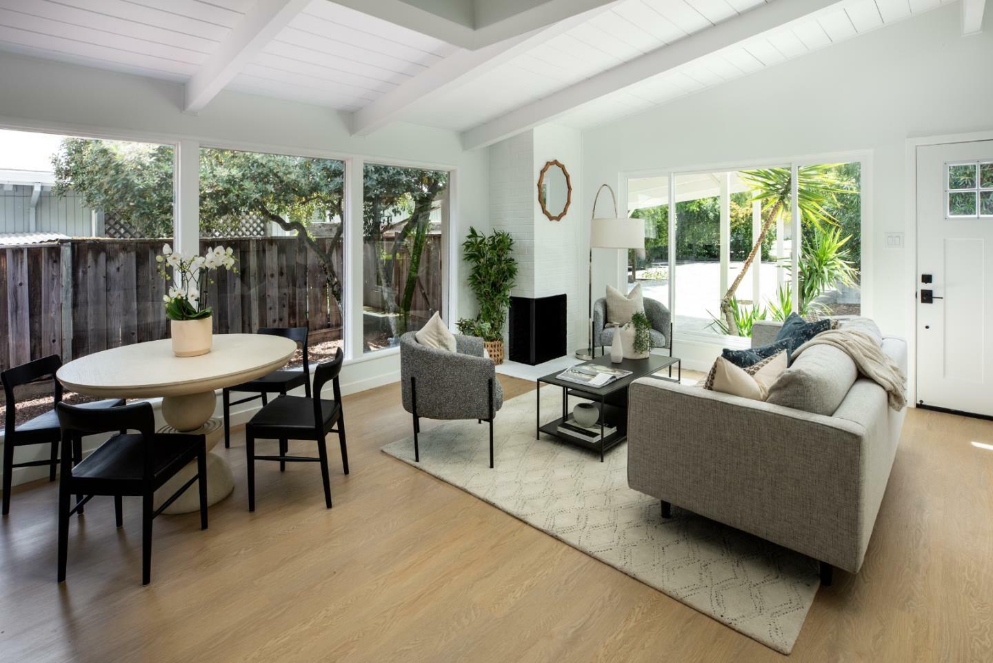 Property Photo: 3079 Waverley Street CA 94306