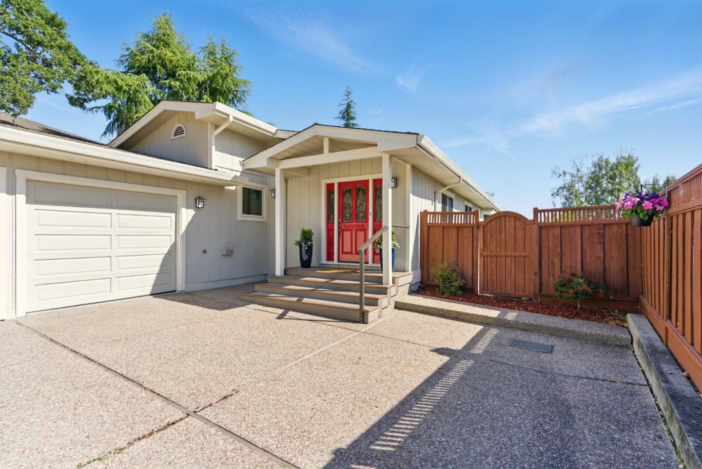 Property Photo: 3920 Lakemead Way CA 94062