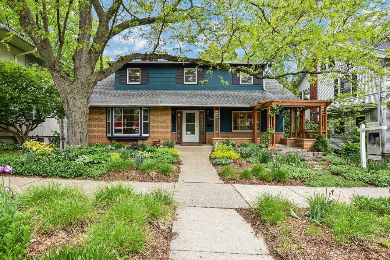 Property Photo: 2116 Jefferson Street WI 53711