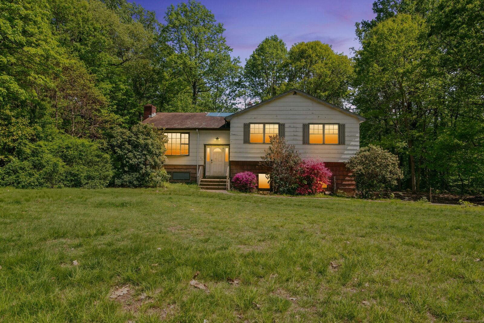 Property Photo:  39 Short Street  CT 06484 