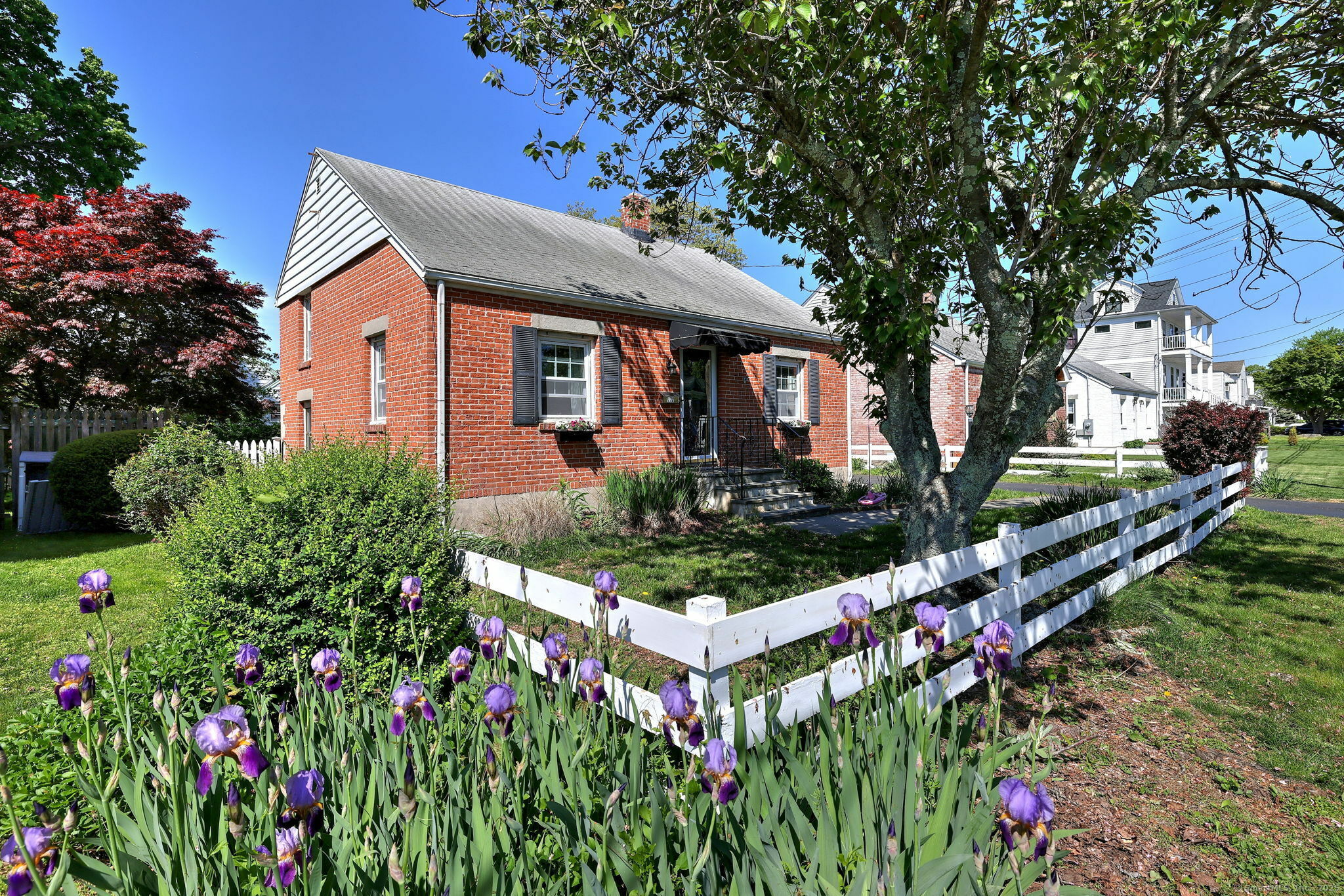 Property Photo: 172 Alden Street CT 06824