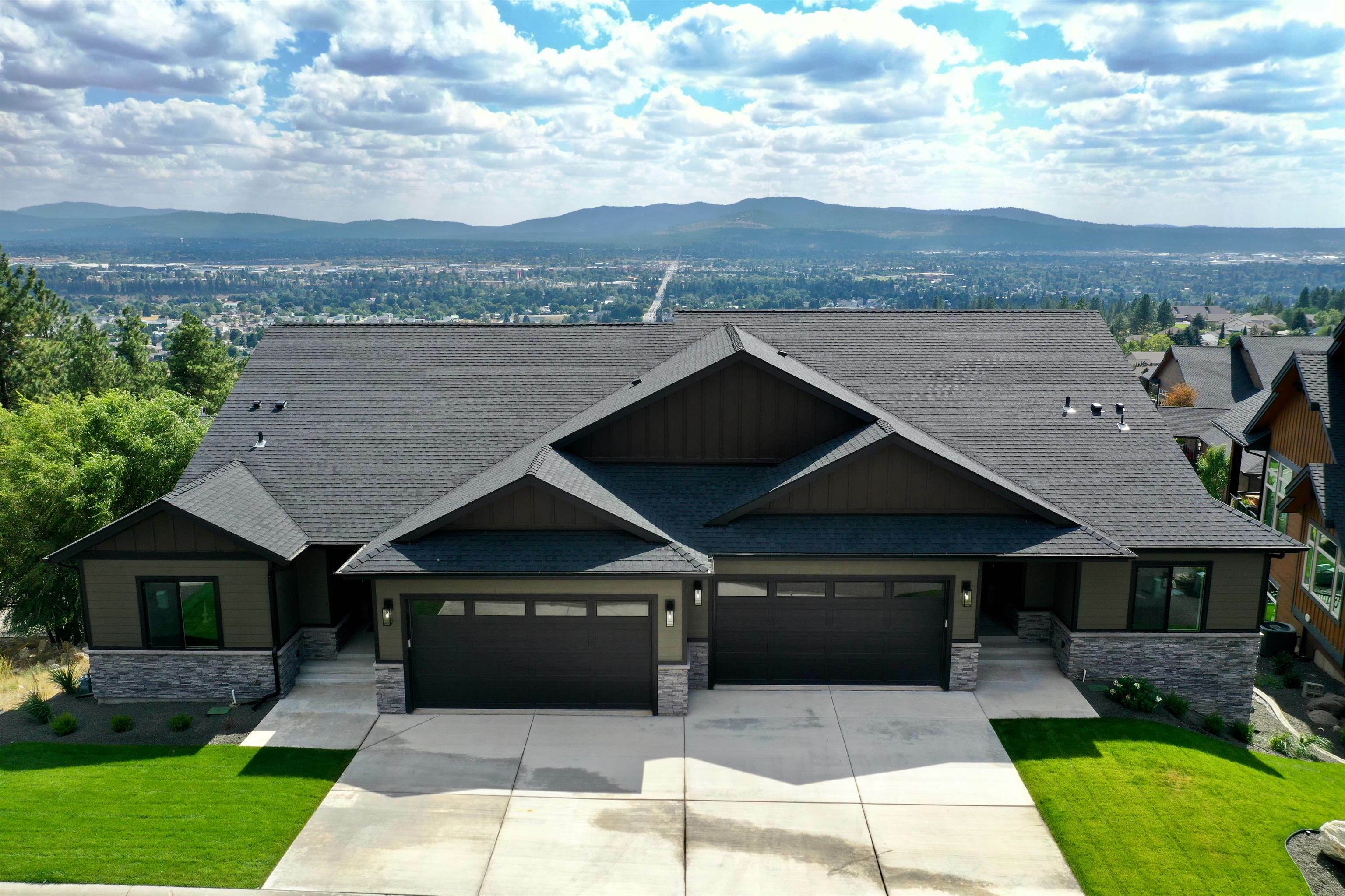 9002 E Clearview Ln  Spokane WA 99217 photo
