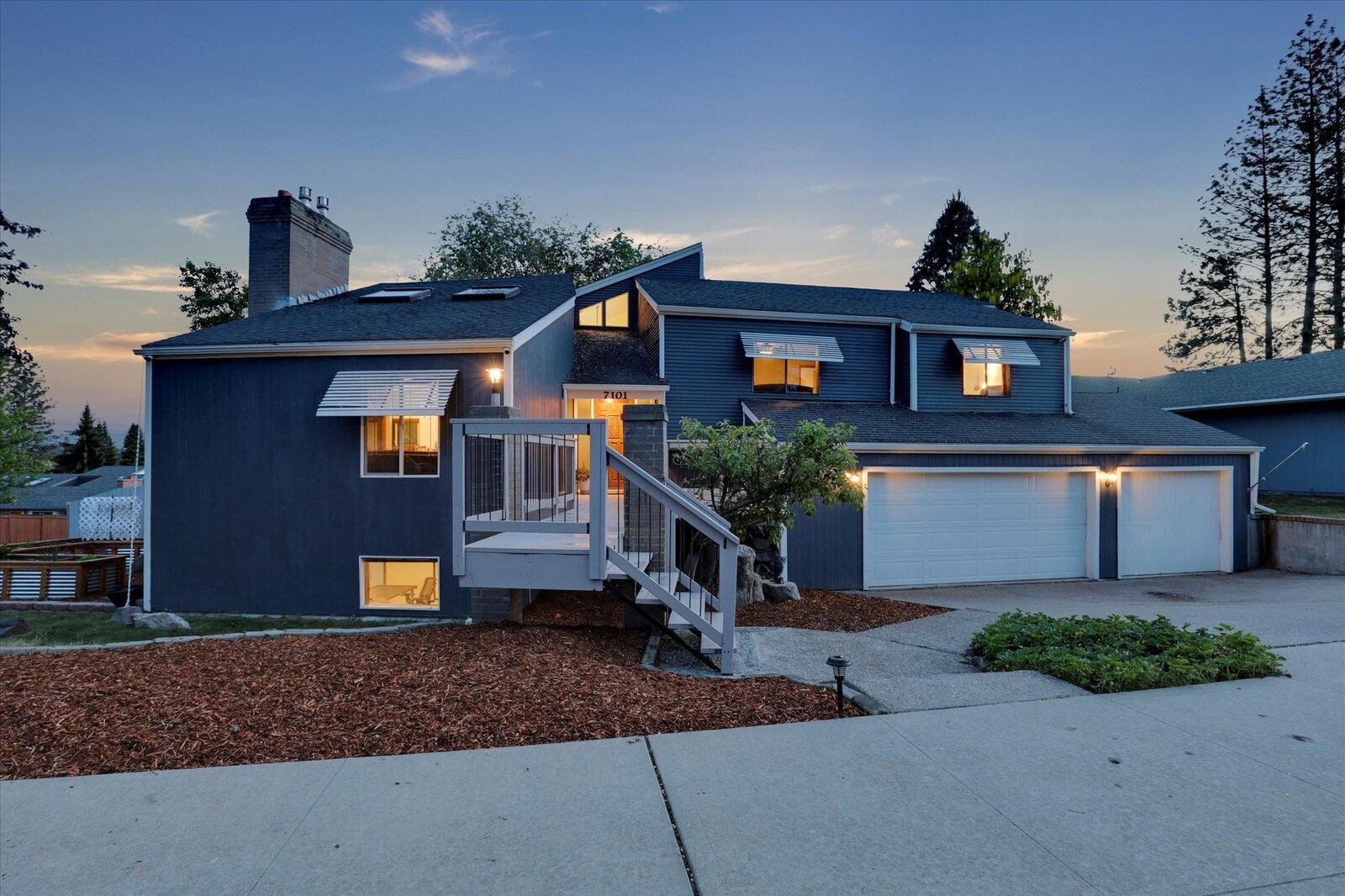 Property Photo:  7101 N Greenwood Pl  WA 99208 