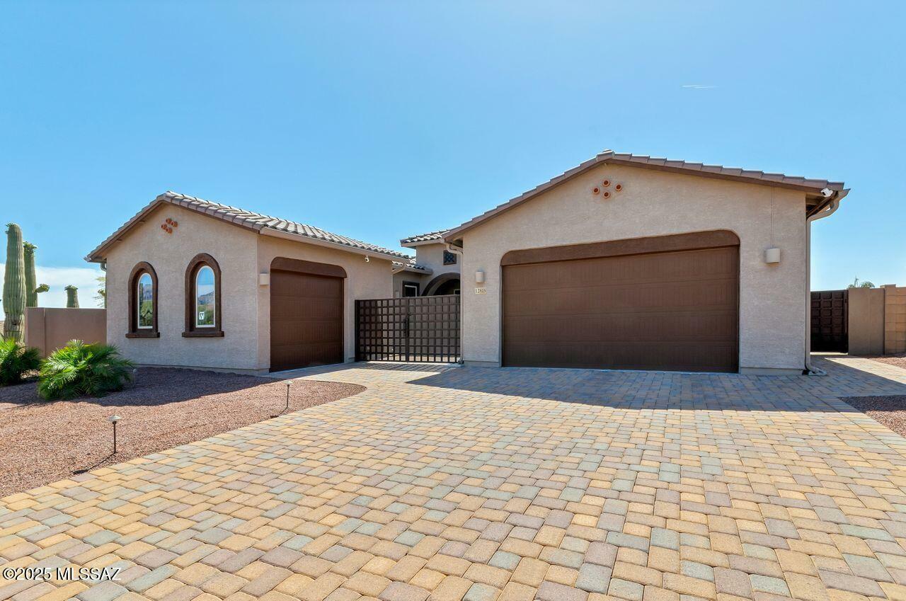 Property Photo: 12815 N Morgan Ranch Road AZ 85755
