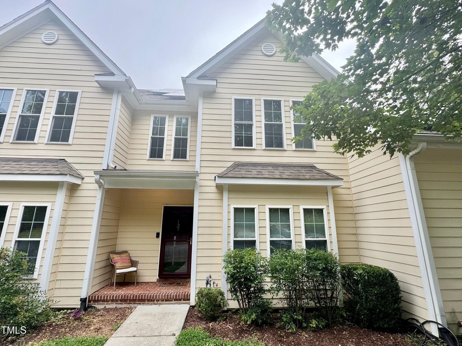 Property Photo:  137 Lanigan Place  NC 27513 
