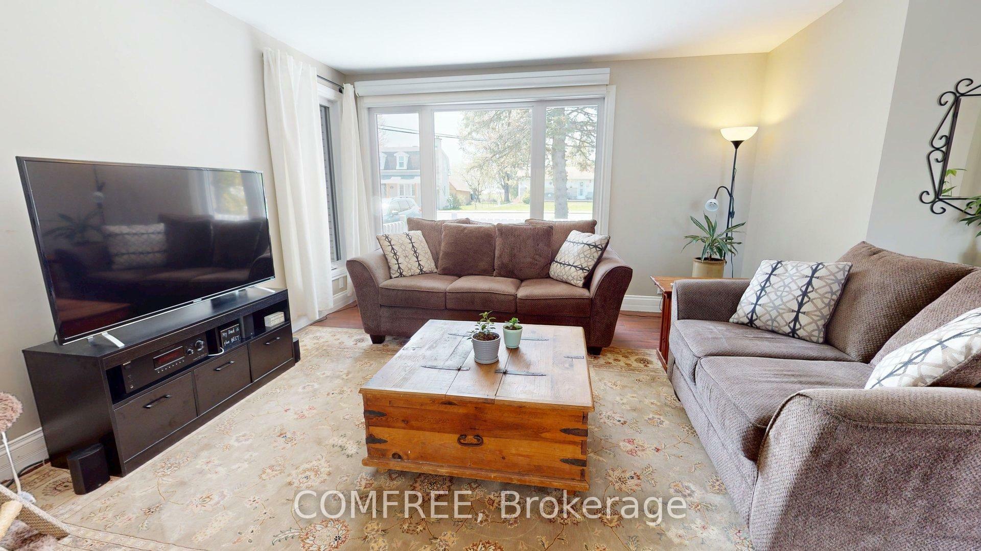Property Photo:  2055 Principale Street  ON K0B 1B0 