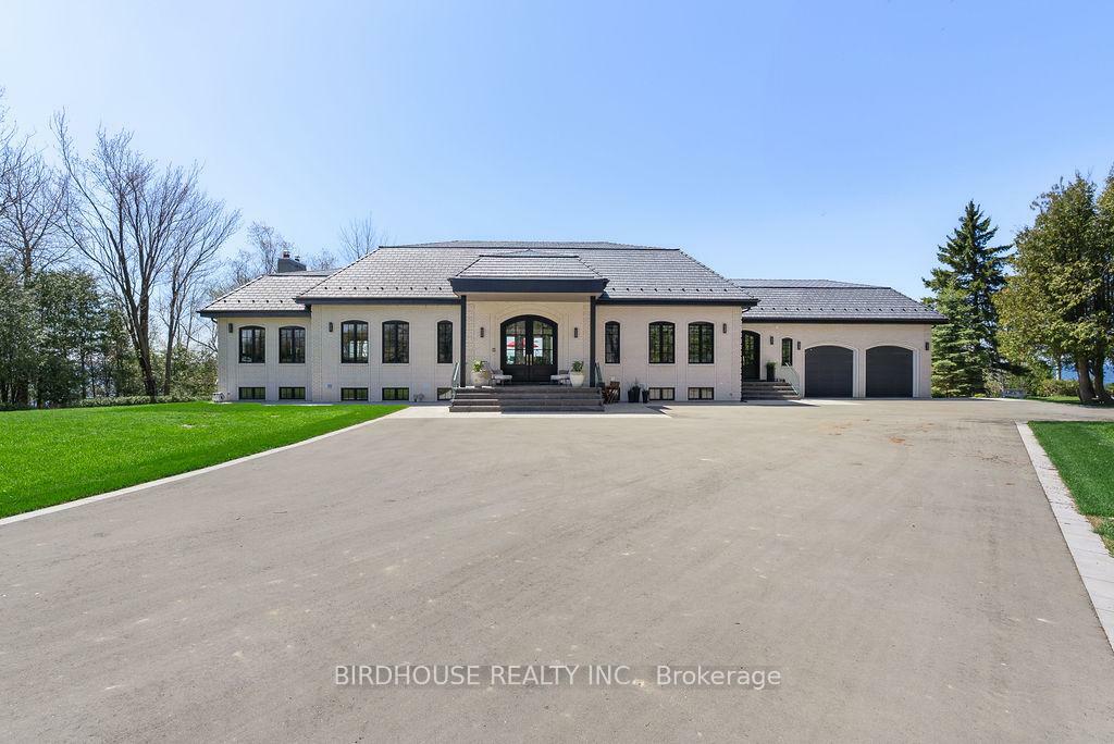 Property Photo: 16 Garden Gate ON L0K 1A0