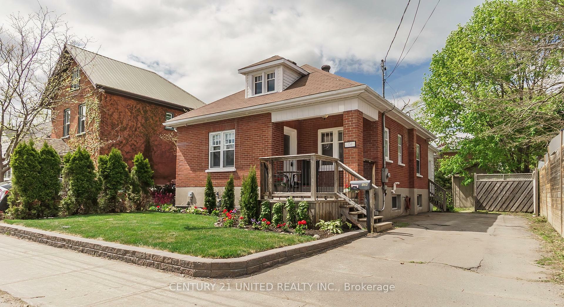 Property Photo: 134 Sutherland Place ON K9H 1J1