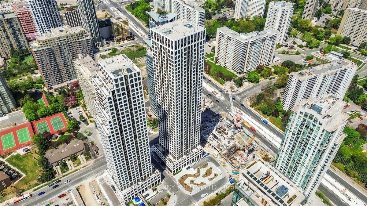 30 Elm Drive W 9  Mississauga ON L5B 0N6 photo