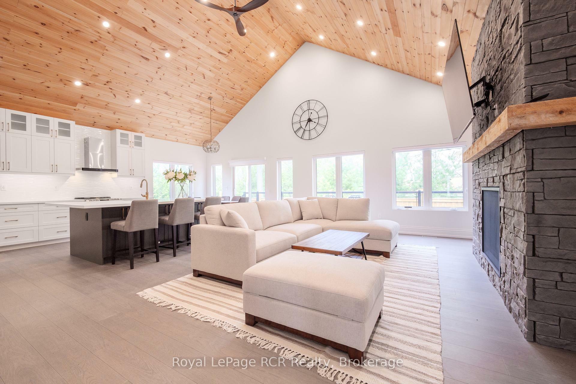 Property Photo: 10 Frederick Street E ON N0H 2G0