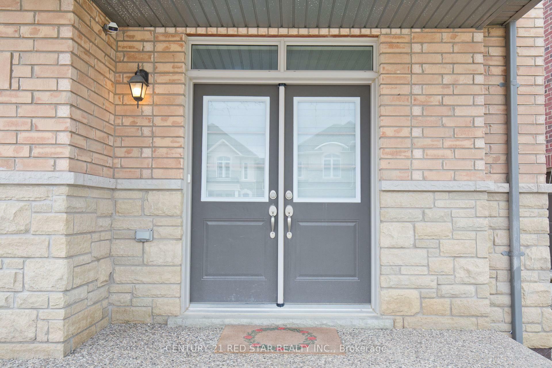 Property Photo: 633 Brisdale Drive ON L7A 5B6