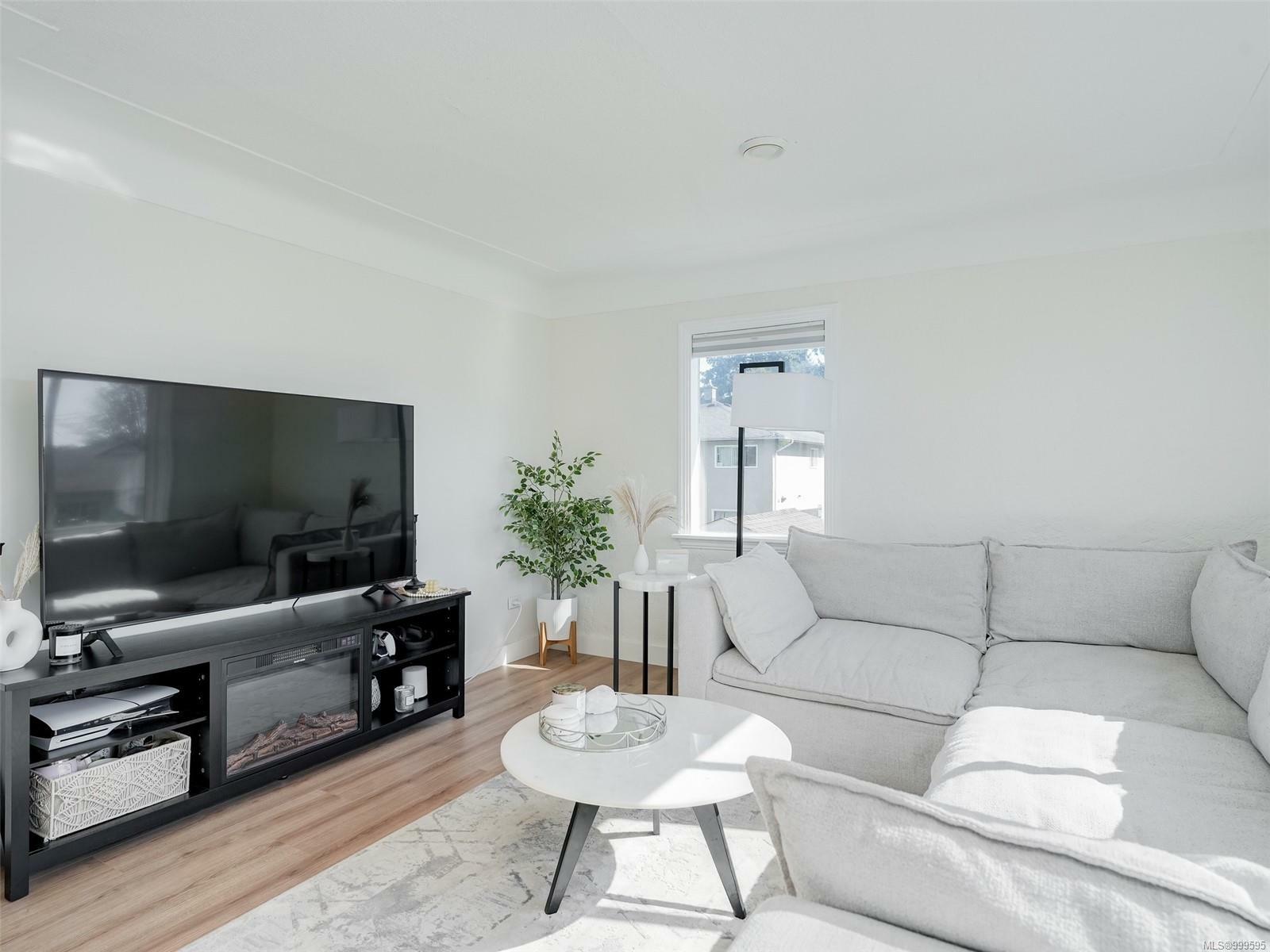 Property Photo: 2962 Millgrove St BC V9A 1X3