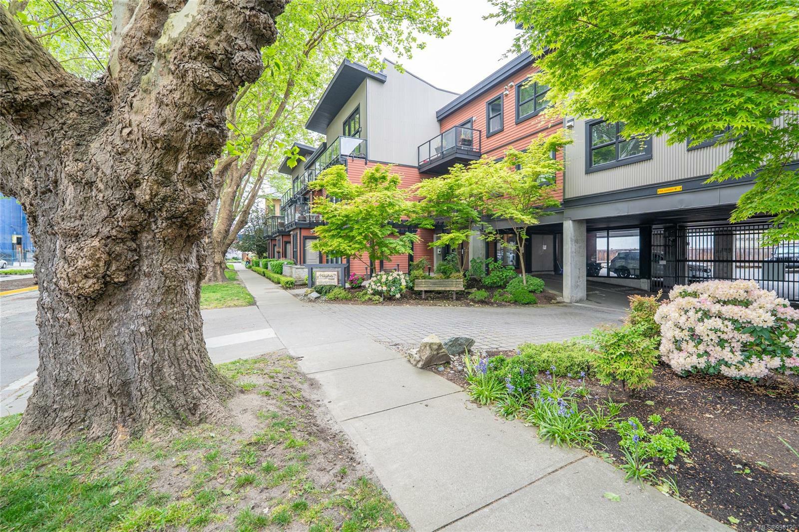Property Photo: 630 Speed Ave 310 BC V8Z 1A4