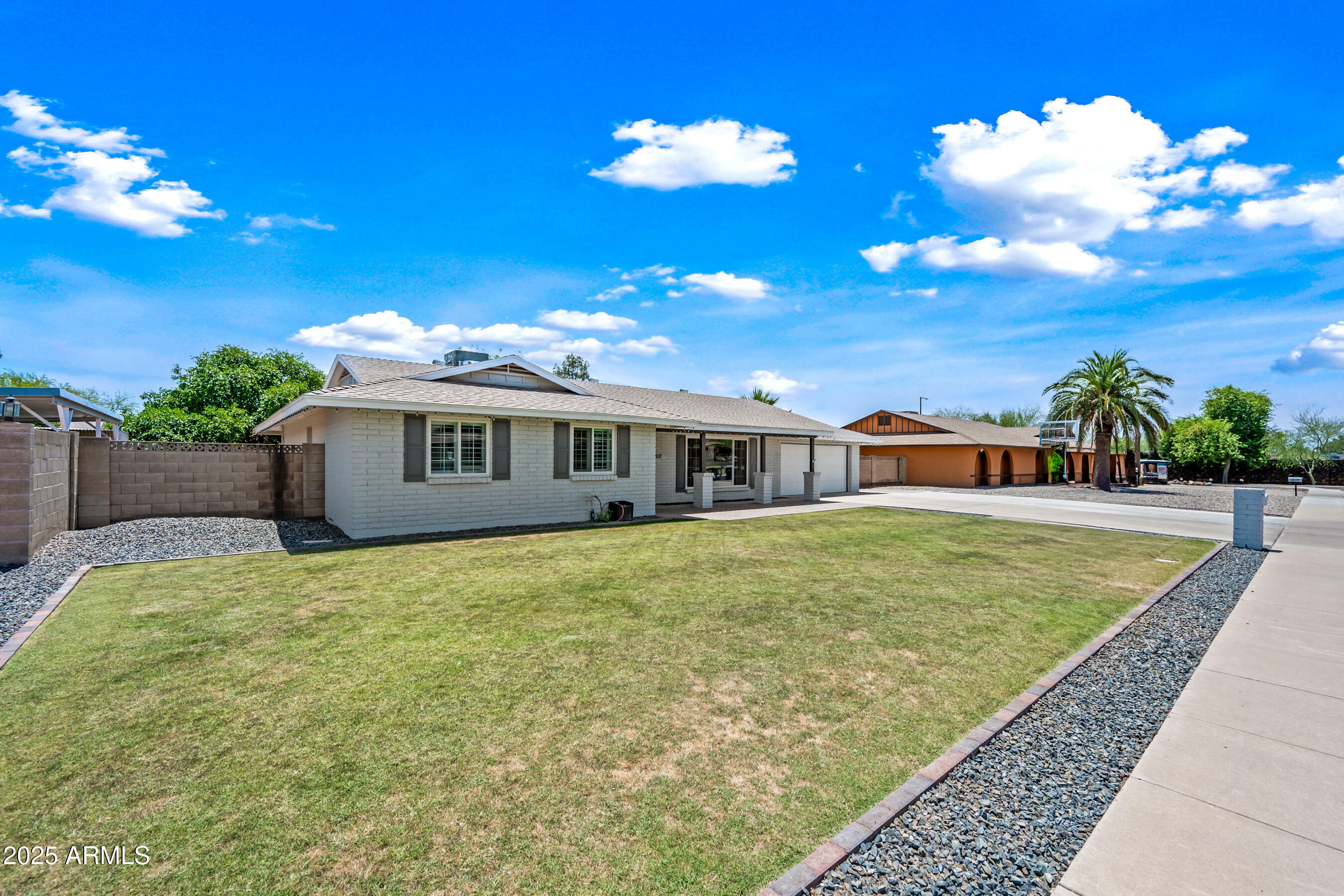 Property Photo:  1831 W Seldon Lane  AZ 85021 