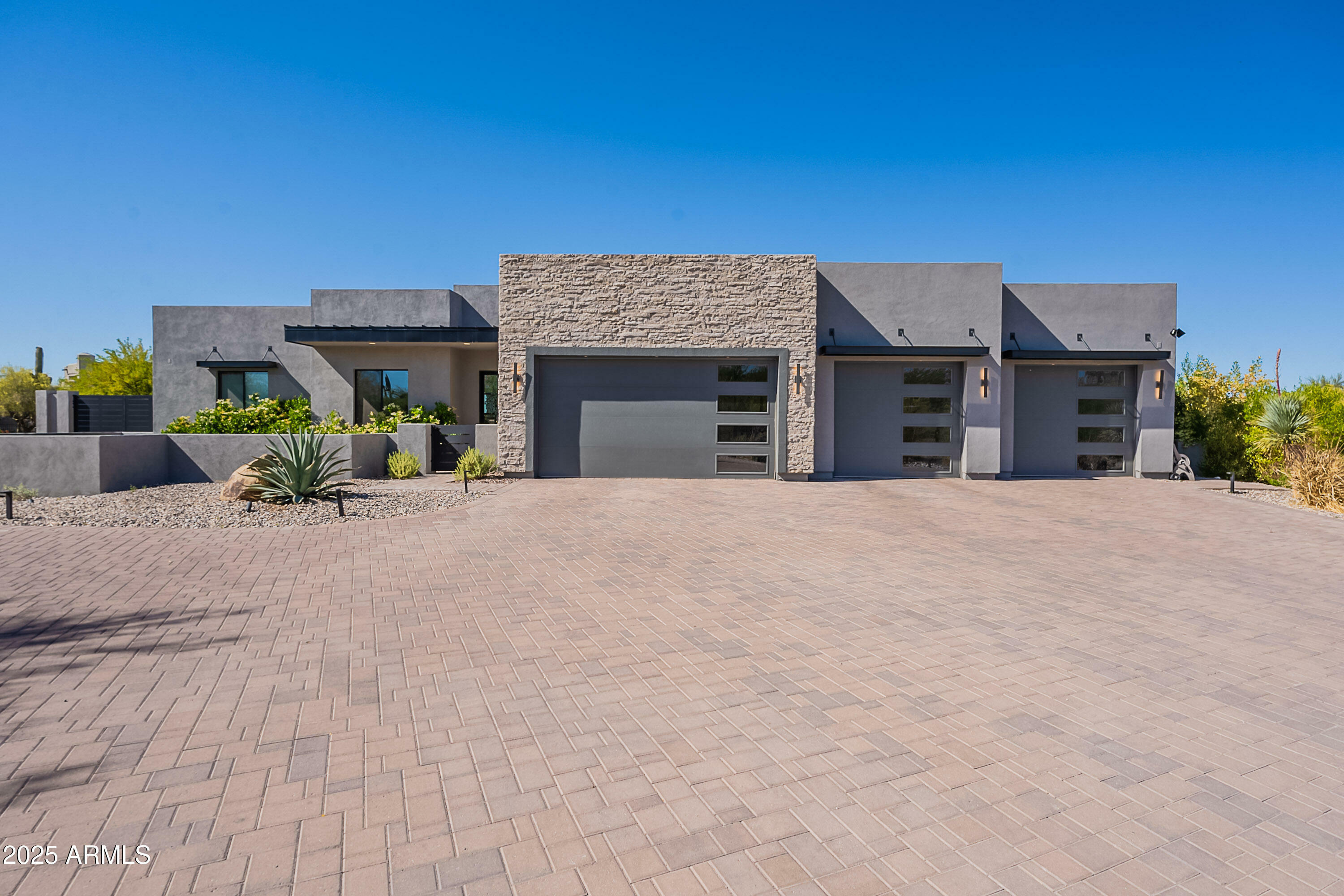 Property Photo: 33766 N 86th Street AZ 85266