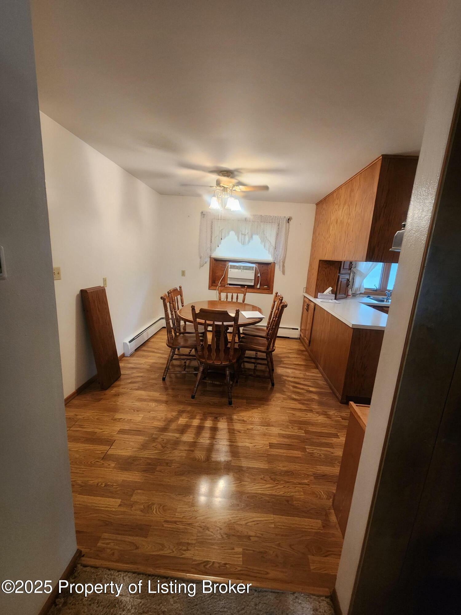 Property Photo: 522 6th Avenue NE ND 58545