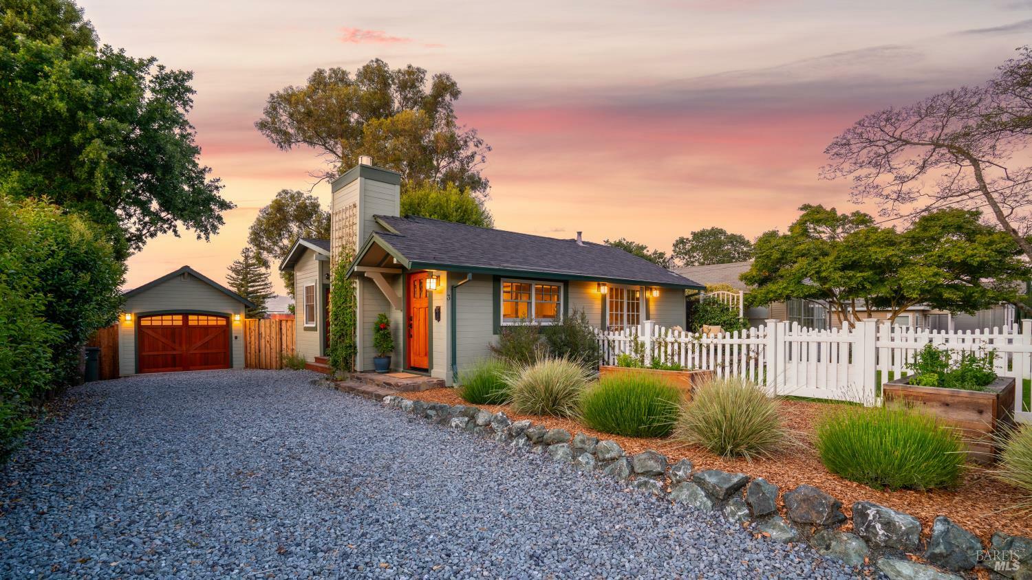 Property Photo: 3 Grandview Avenue CA 94952