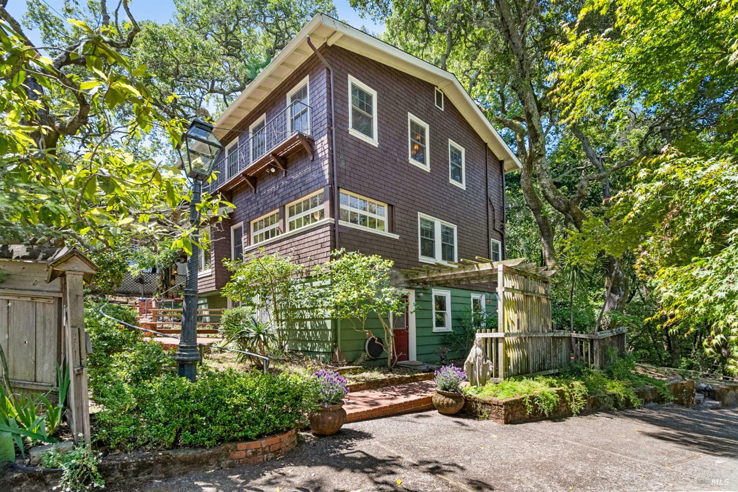 Property Photo: 150 Bungalow Avenue CA 94901
