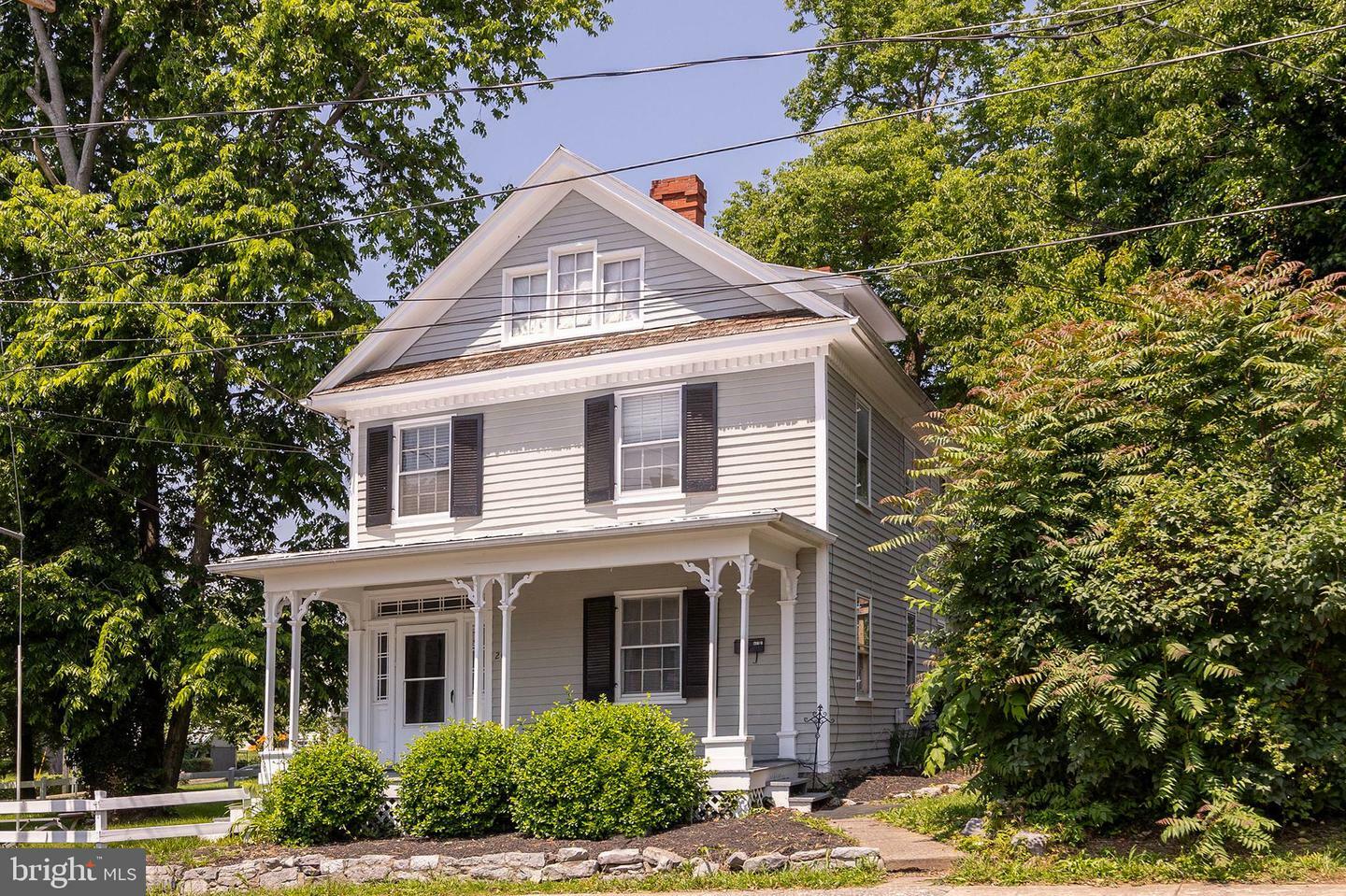 Property Photo: 201 Capon St VA 22657