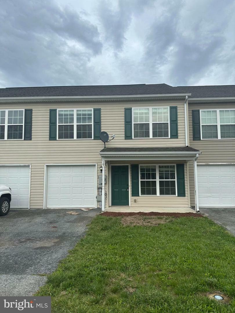 Property Photo: 19 Montague Way WV 25428