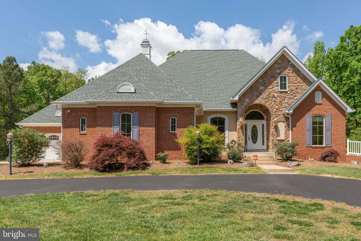 Property Photo:  18134 Green Boulevard  VA 22485 