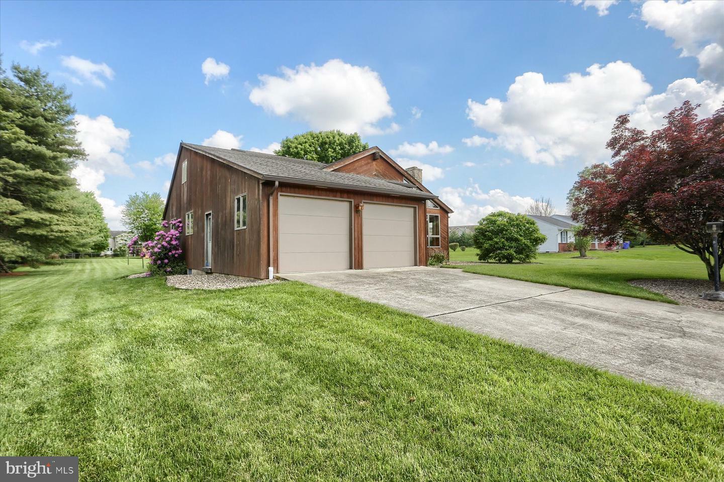 Property Photo: 3 Cloud Court PA 17050