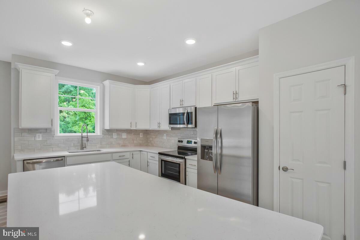 Property Photo: 6645 Brooky Place MD 20616