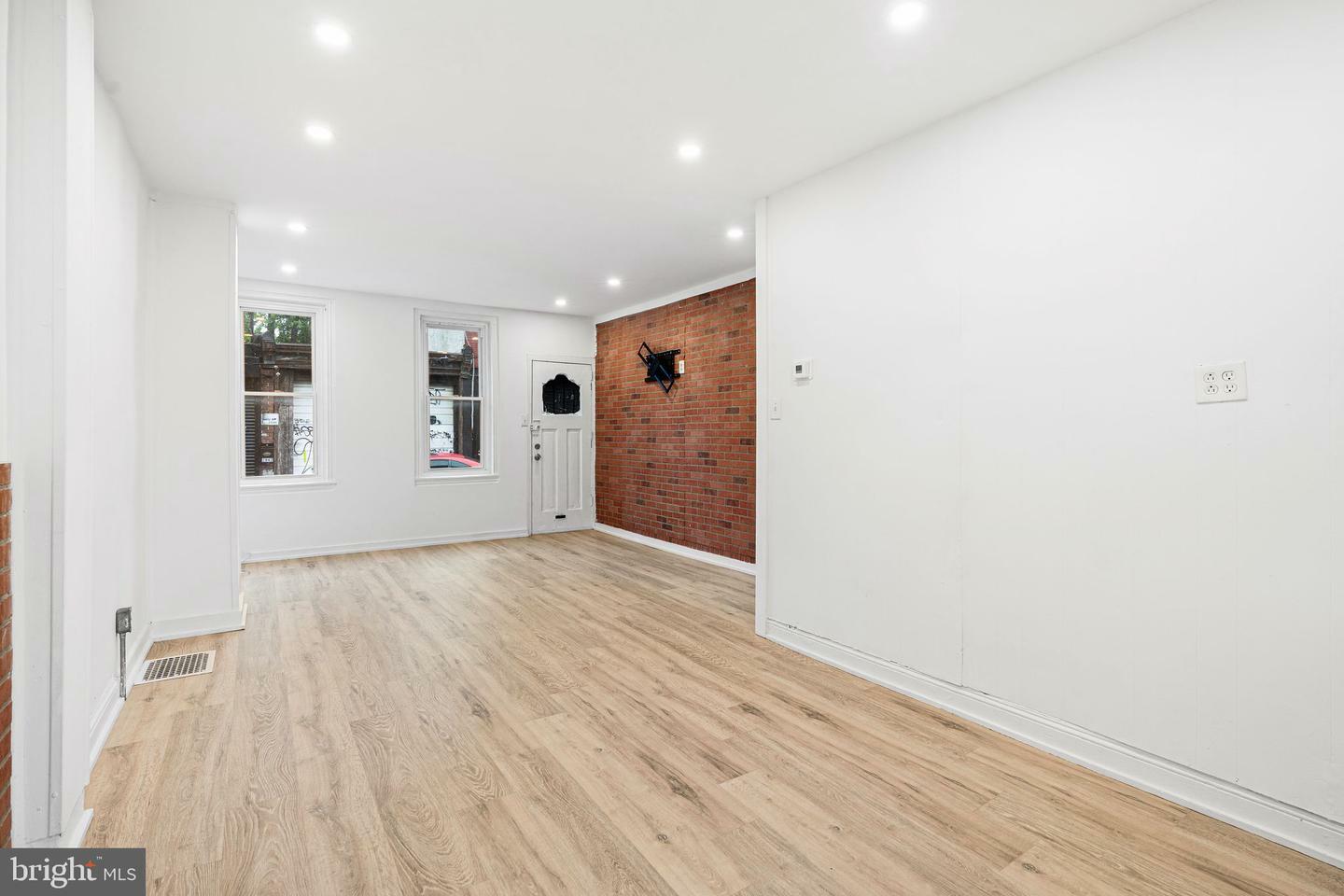 Property Photo: 2943 Gransback Street PA 19134