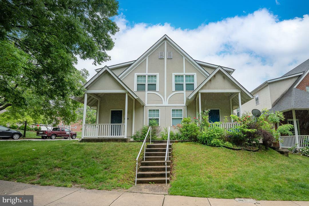 3724 Merrick Road  Philadelphia PA 19129 photo