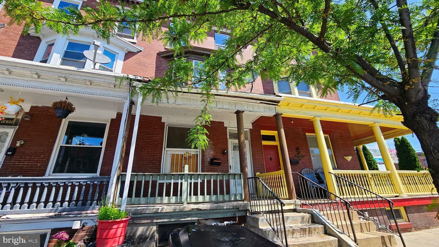 Property Photo: 1632 Derry Street PA 17104