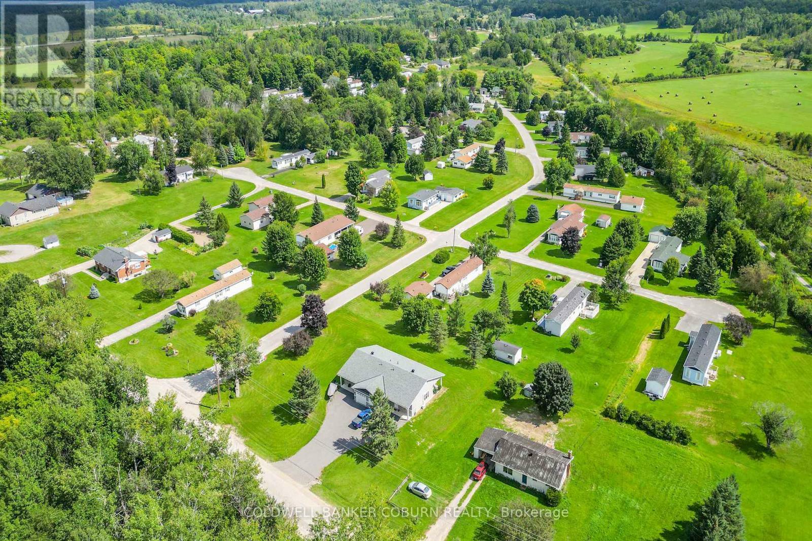 Property Photo:  65 Pleasant View Drive  ON K7V 0A5 