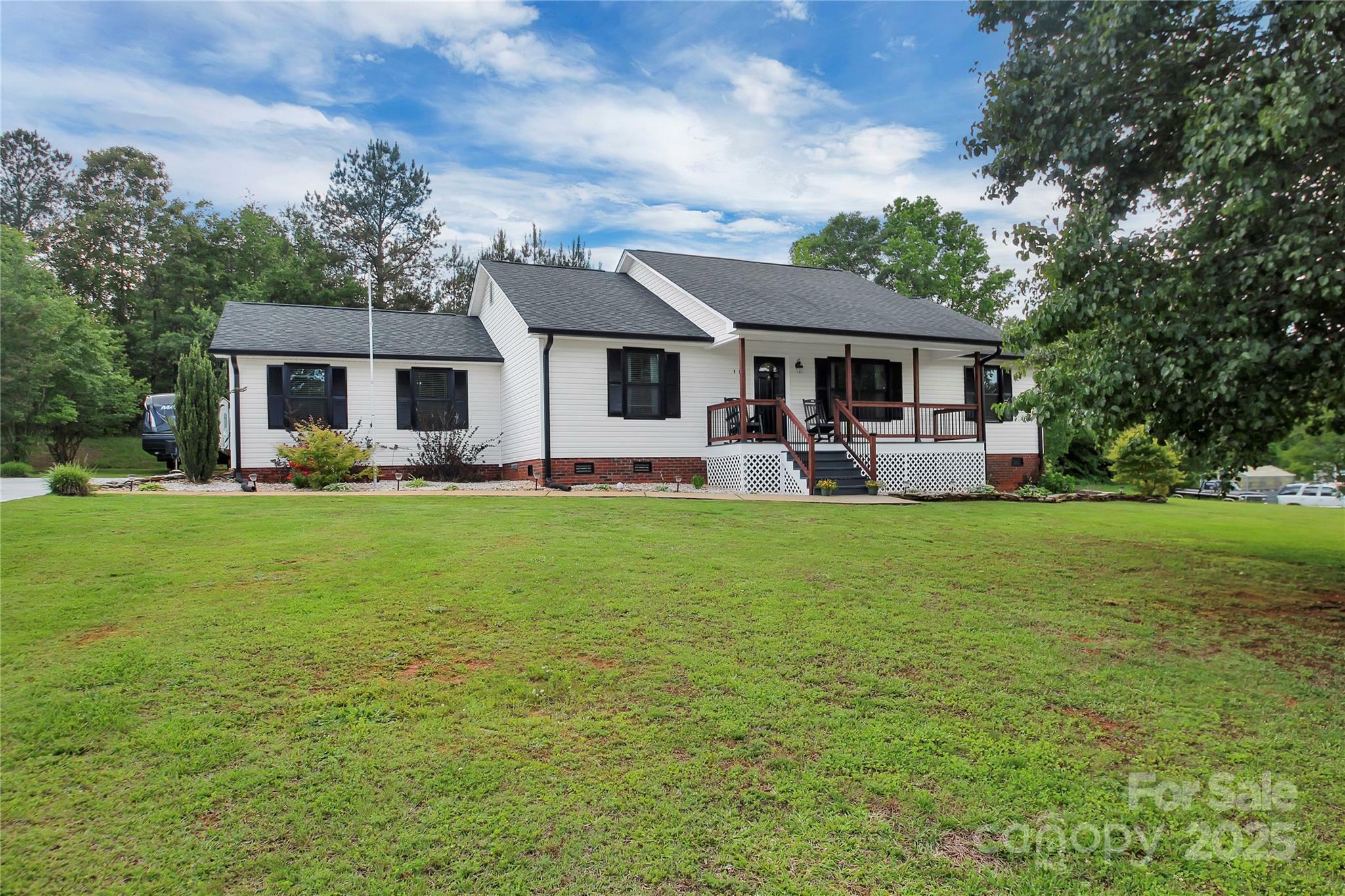 Property Photo: 118 Harvey Vale Circle SC 29702