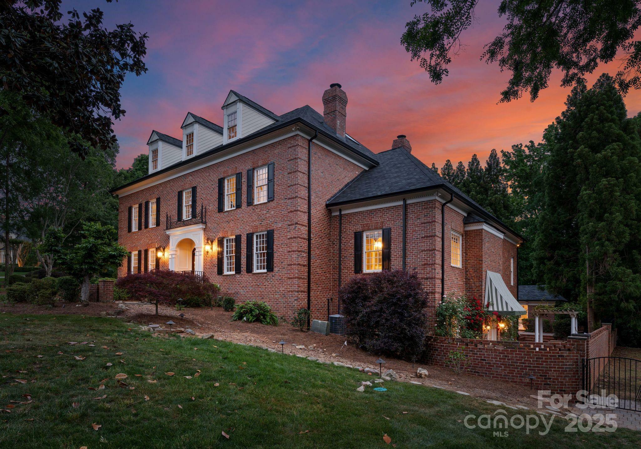 Property Photo: 3314 Leamington Lane NC 28226