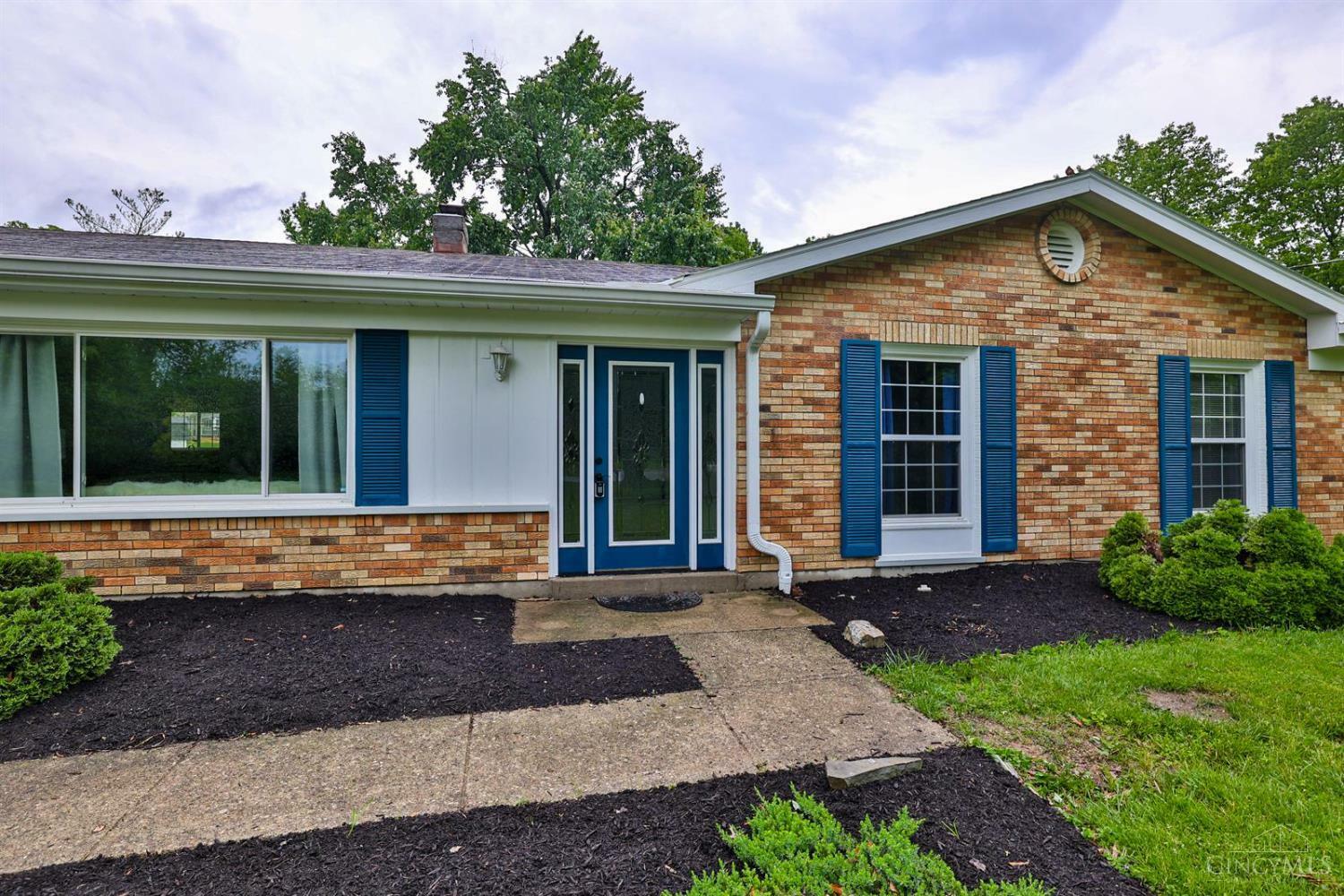 Property Photo: 3155 S Whitetree Circle OH 45236